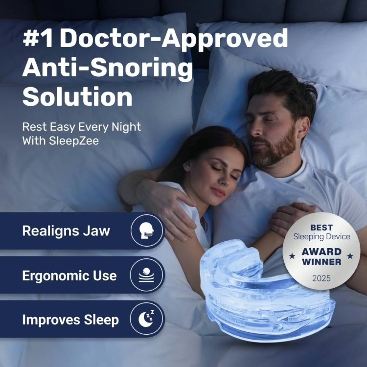 SleepZee mouthpiece and protective case